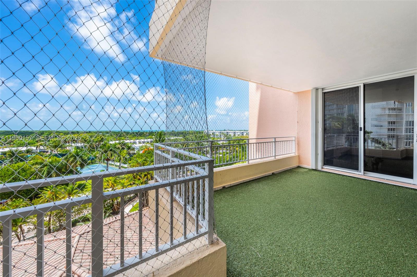 799 Crandon Blvd # 605
