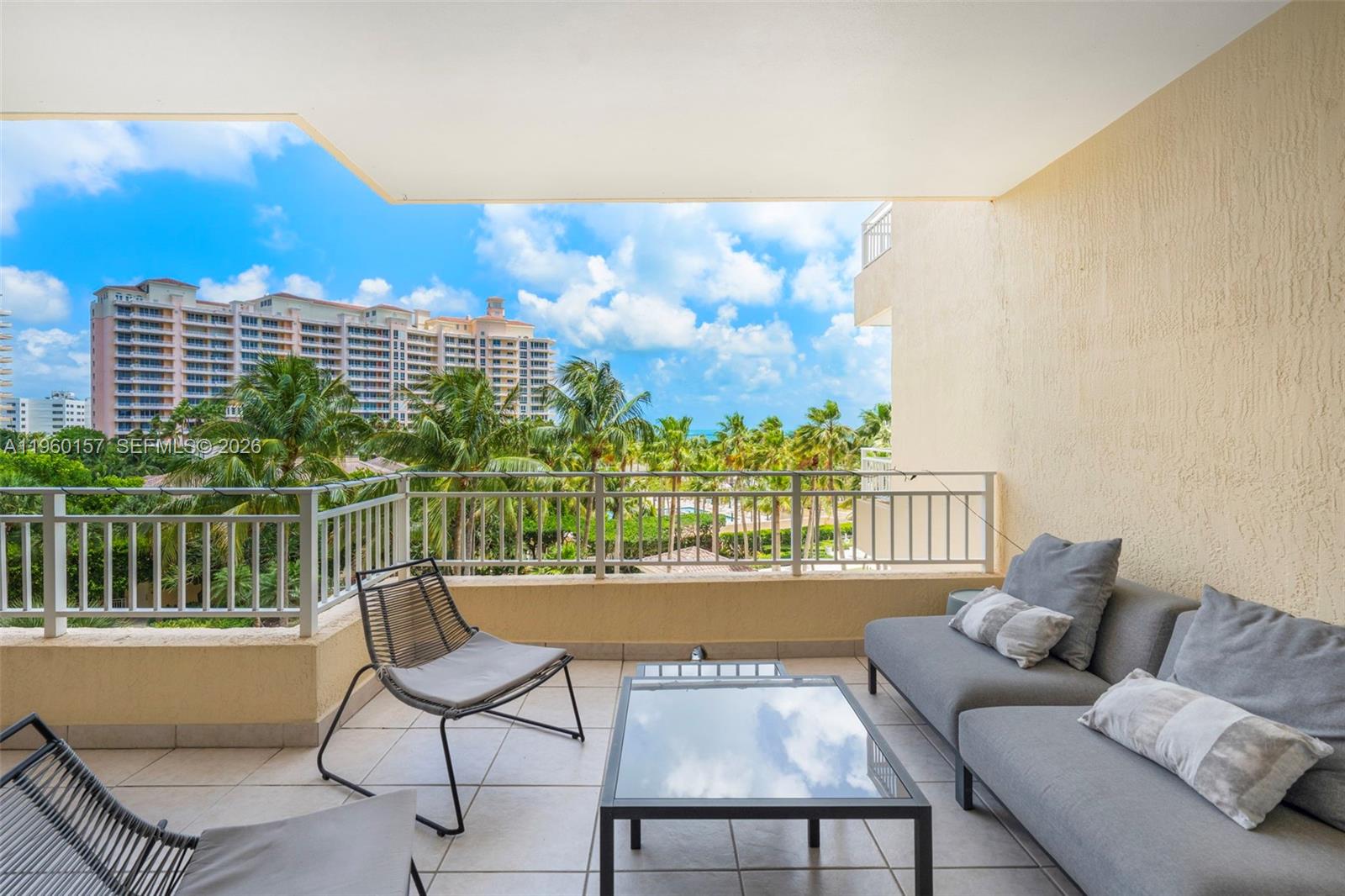 799 Crandon Blvd # 605
