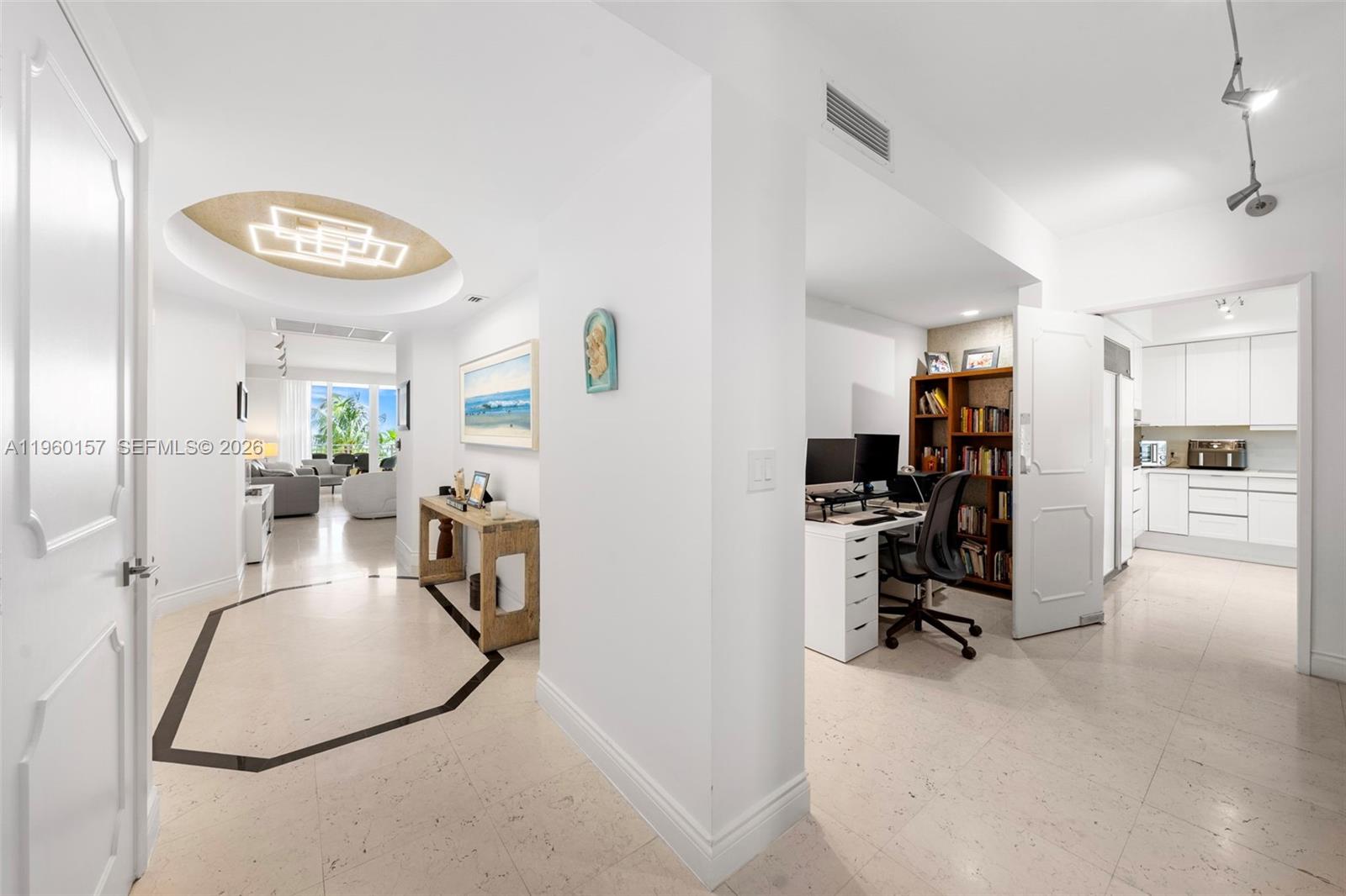 799 Crandon Blvd # 605