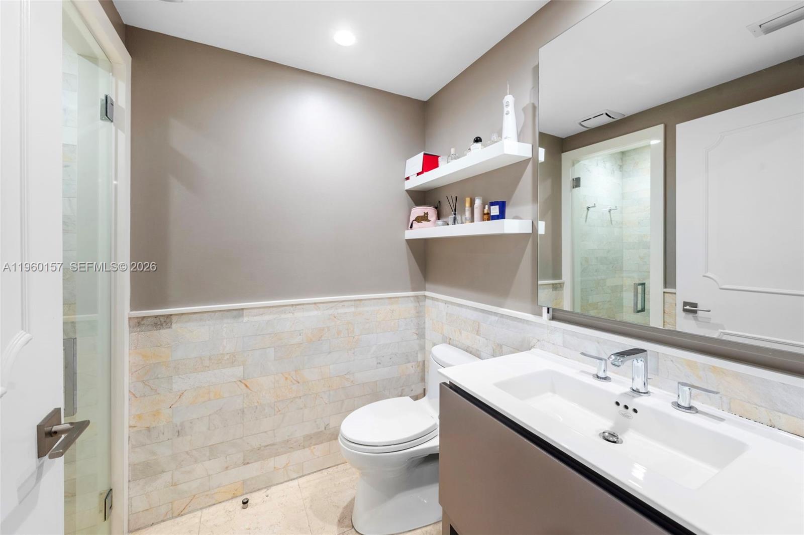 799 Crandon Blvd # 605