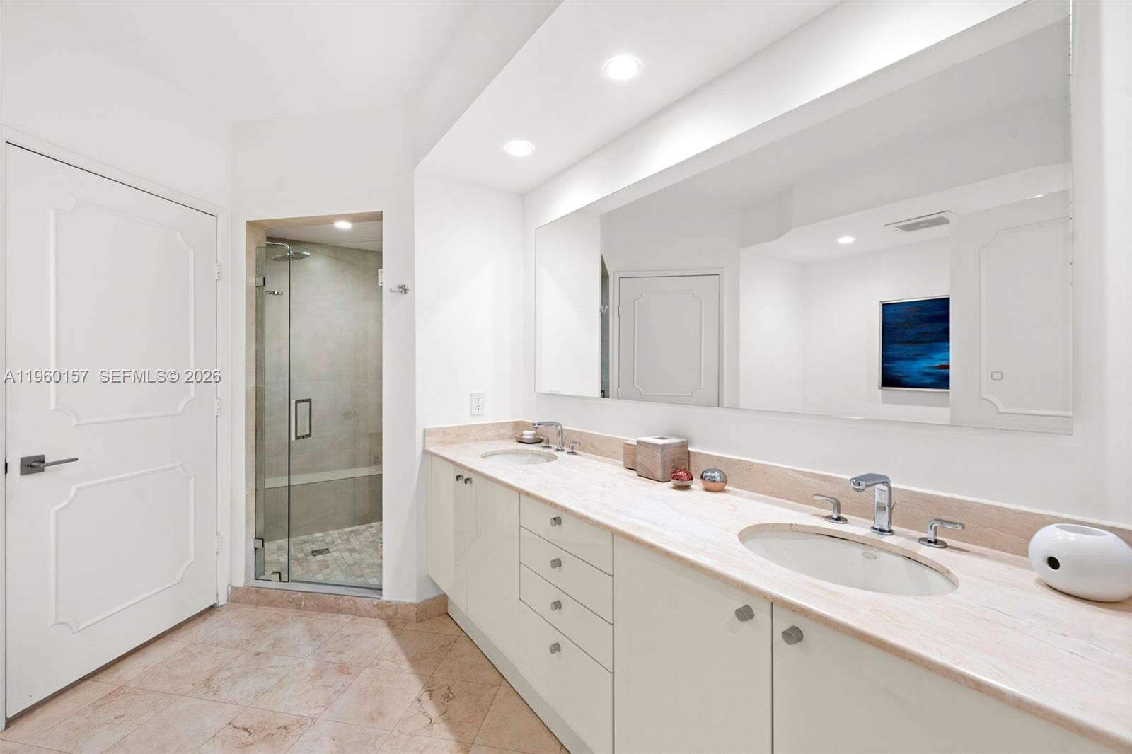 799 Crandon Blvd # 605