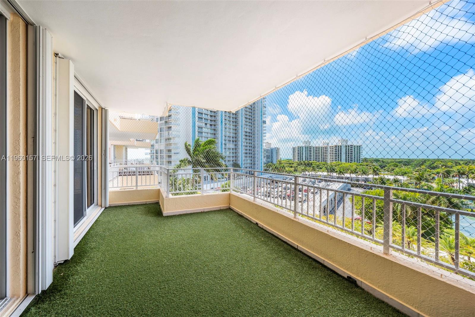 799 Crandon Blvd # 605