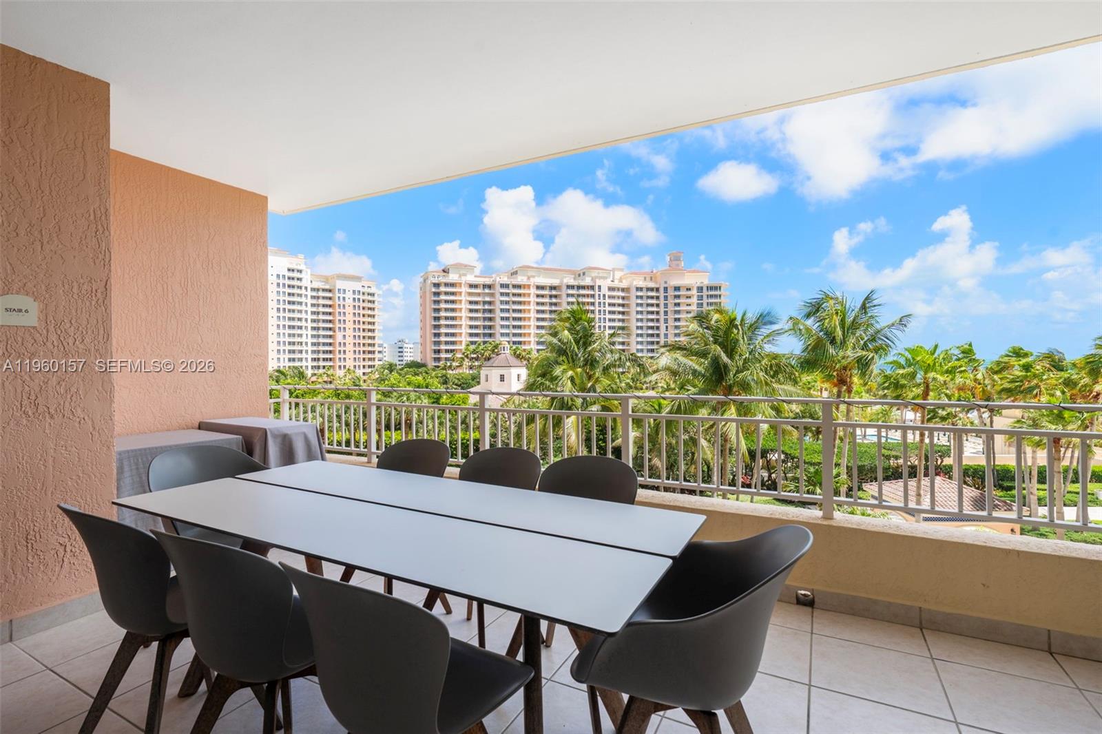 799 Crandon Blvd # 605