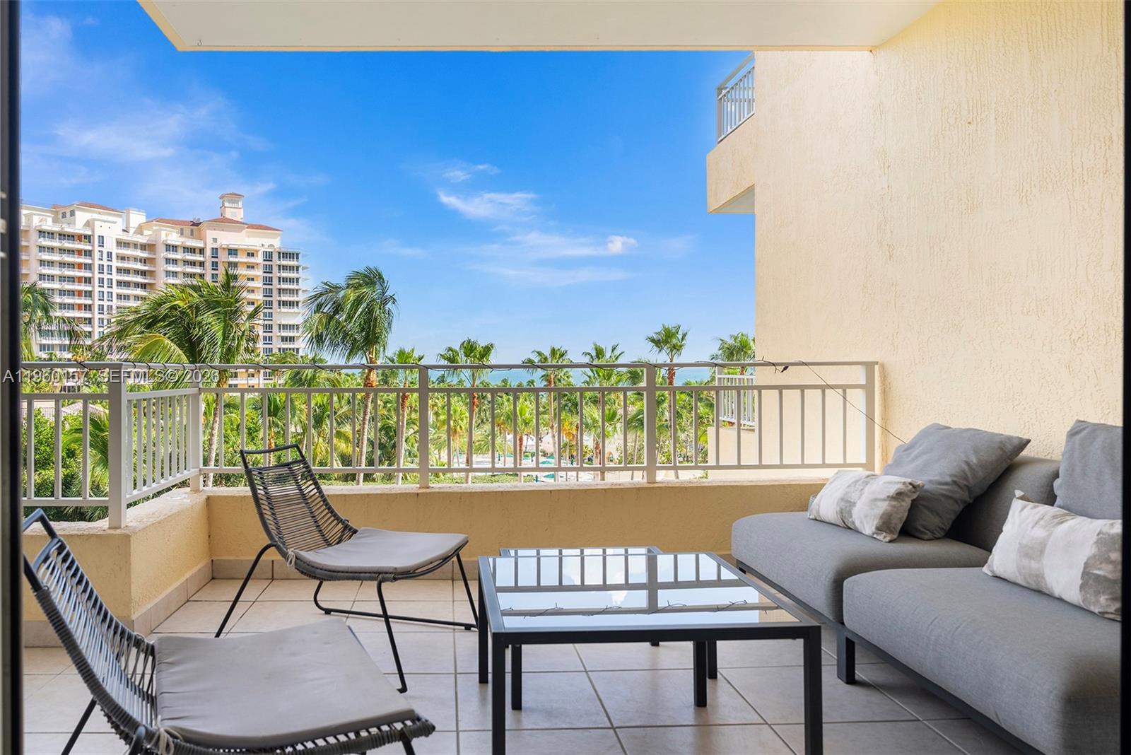 799 Crandon Blvd # 605