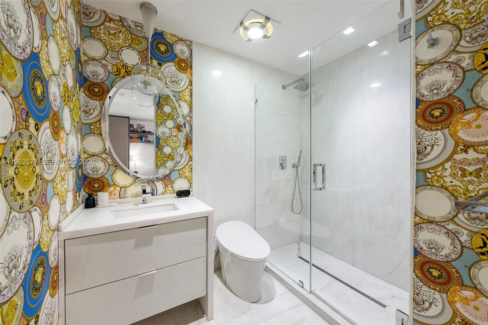 747 Crandon Blvd # 409