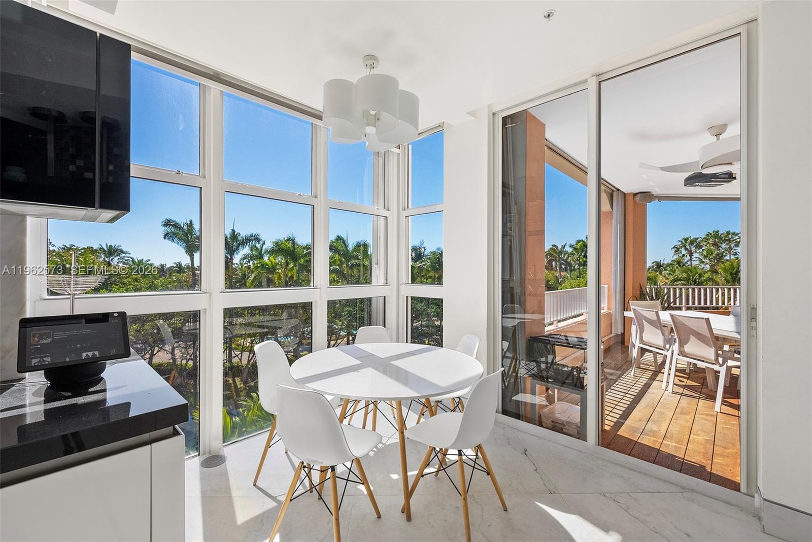 747 Crandon Blvd # 409