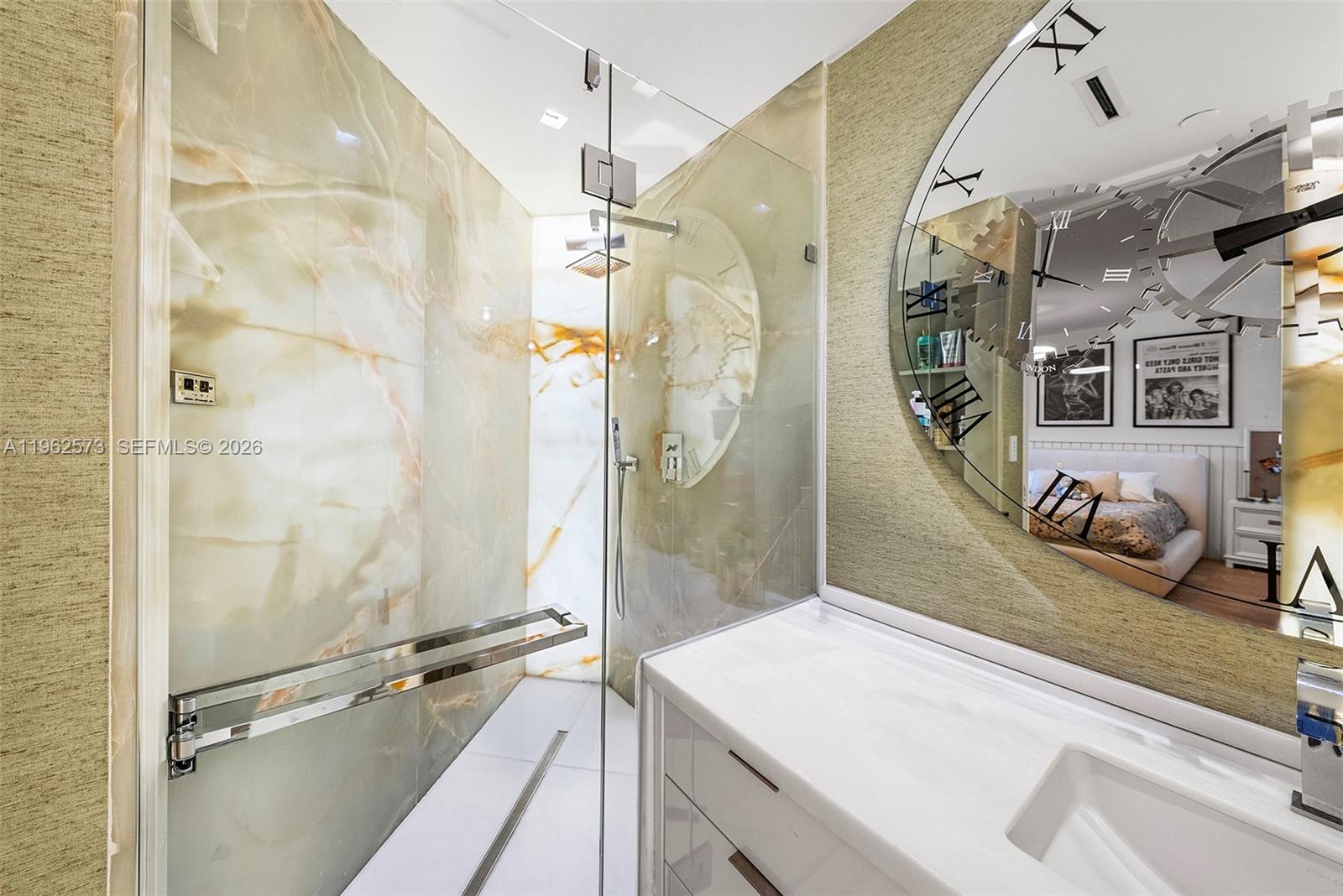 747 Crandon Blvd # 409