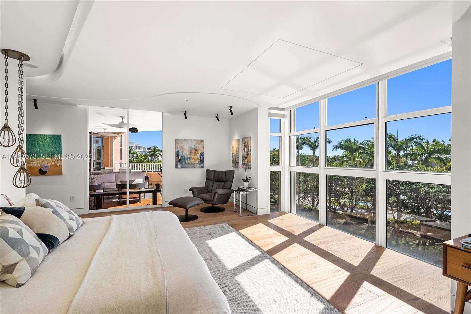 747 Crandon Blvd # 409