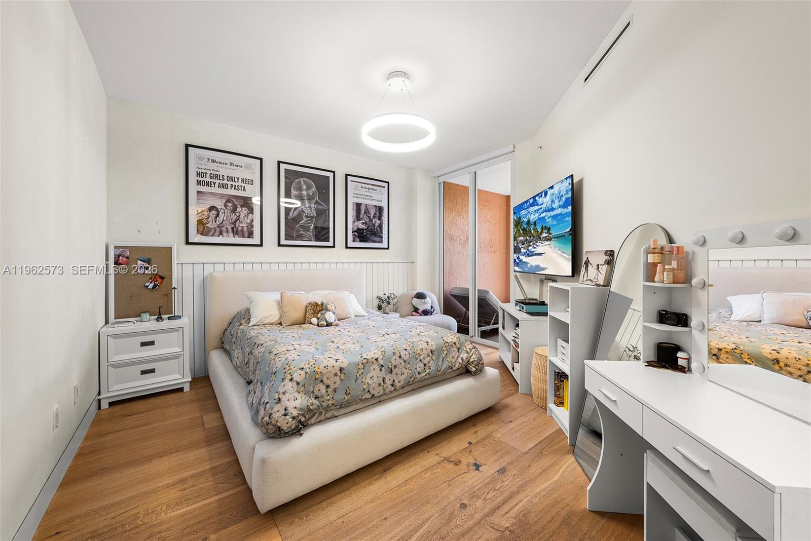 747 Crandon Blvd # 409