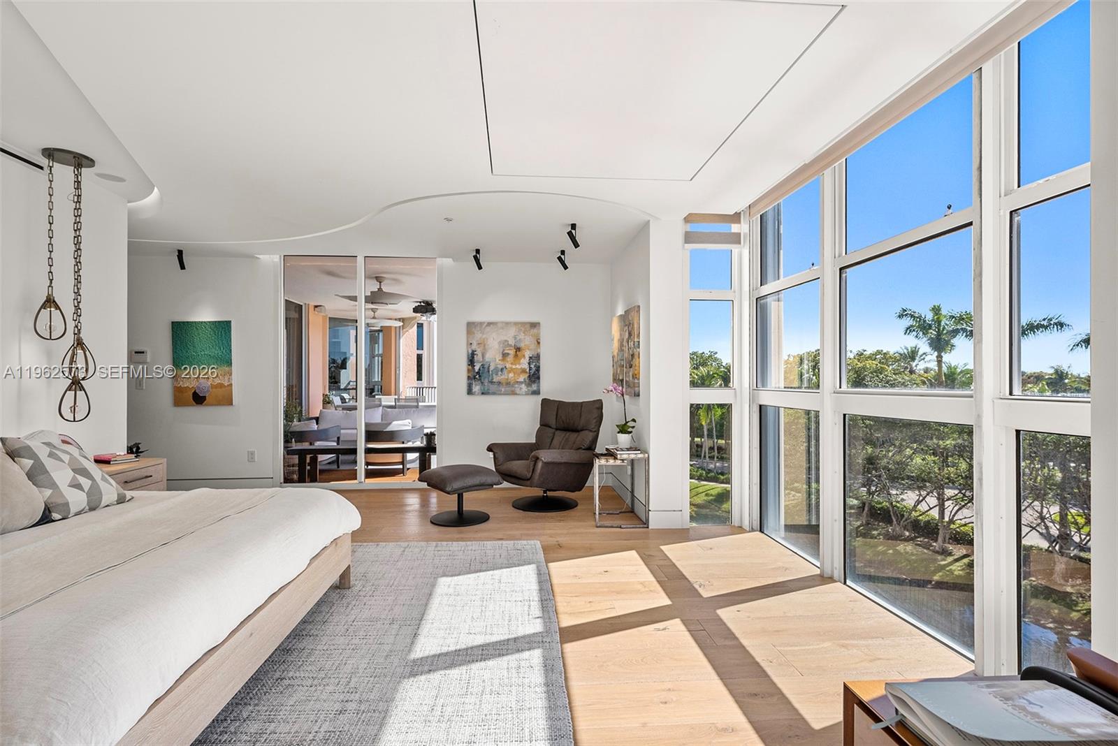 747 Crandon Blvd # 409