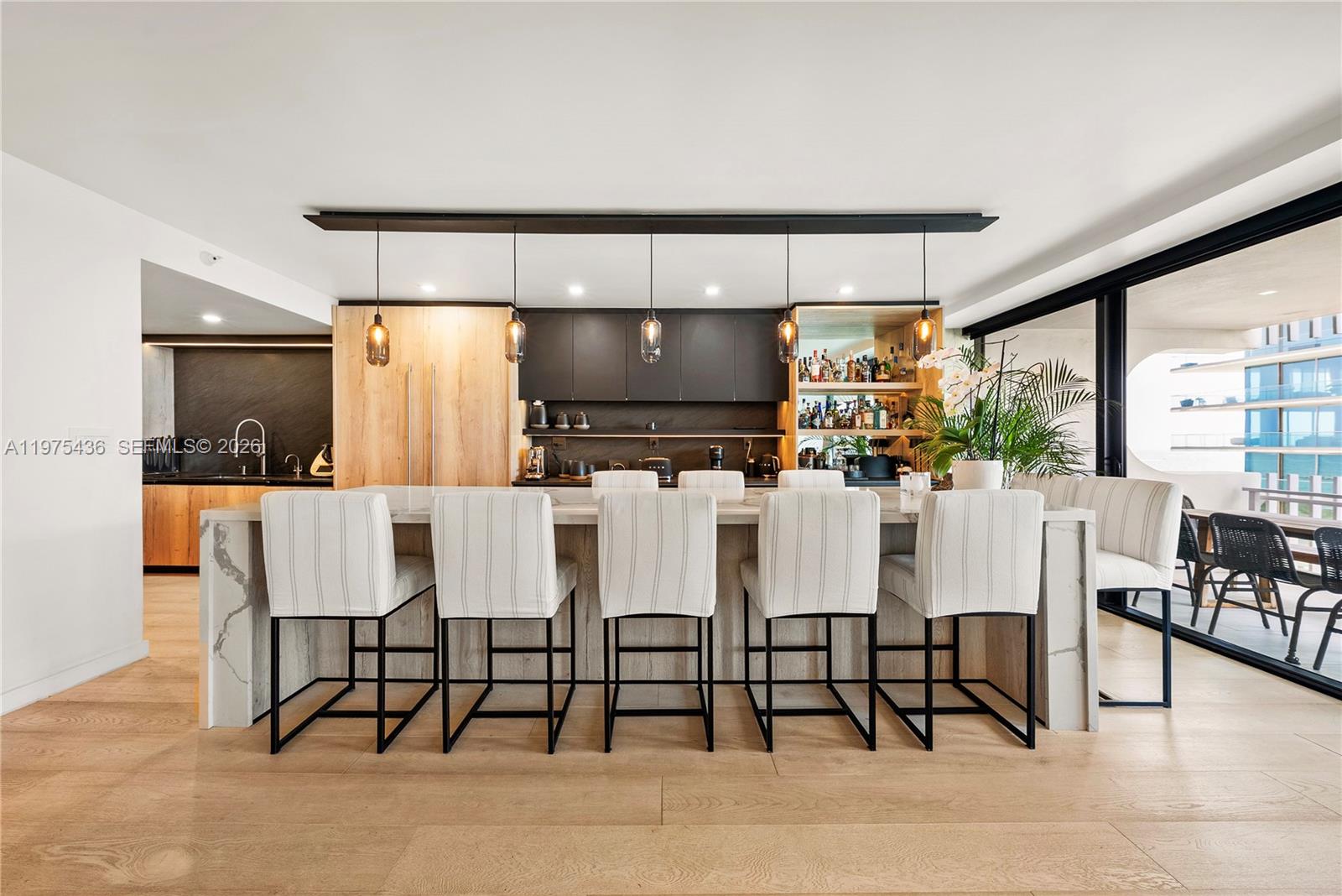 10205 Collins Ave # 605