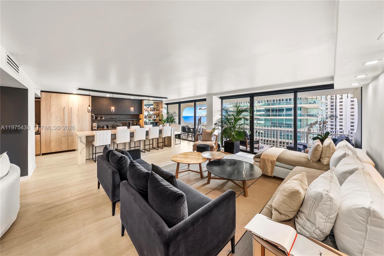 10205 Collins Ave # 605