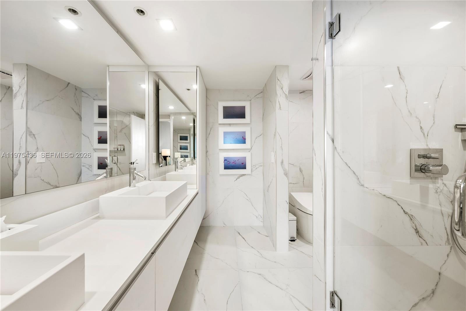 10205 Collins Ave # 605