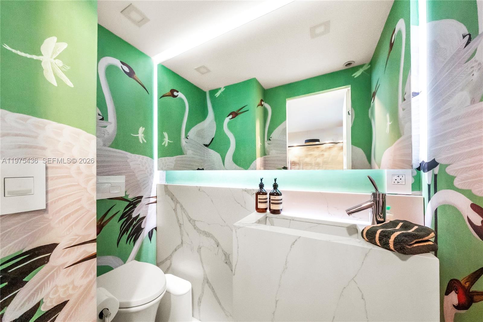 10205 Collins Ave # 605