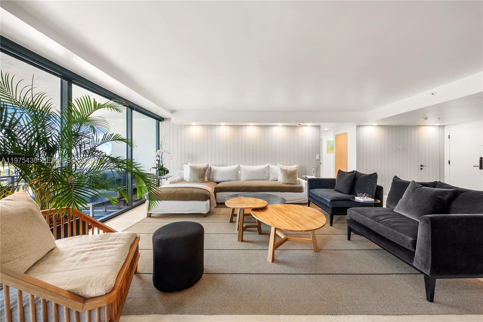 10205 Collins Ave # 605