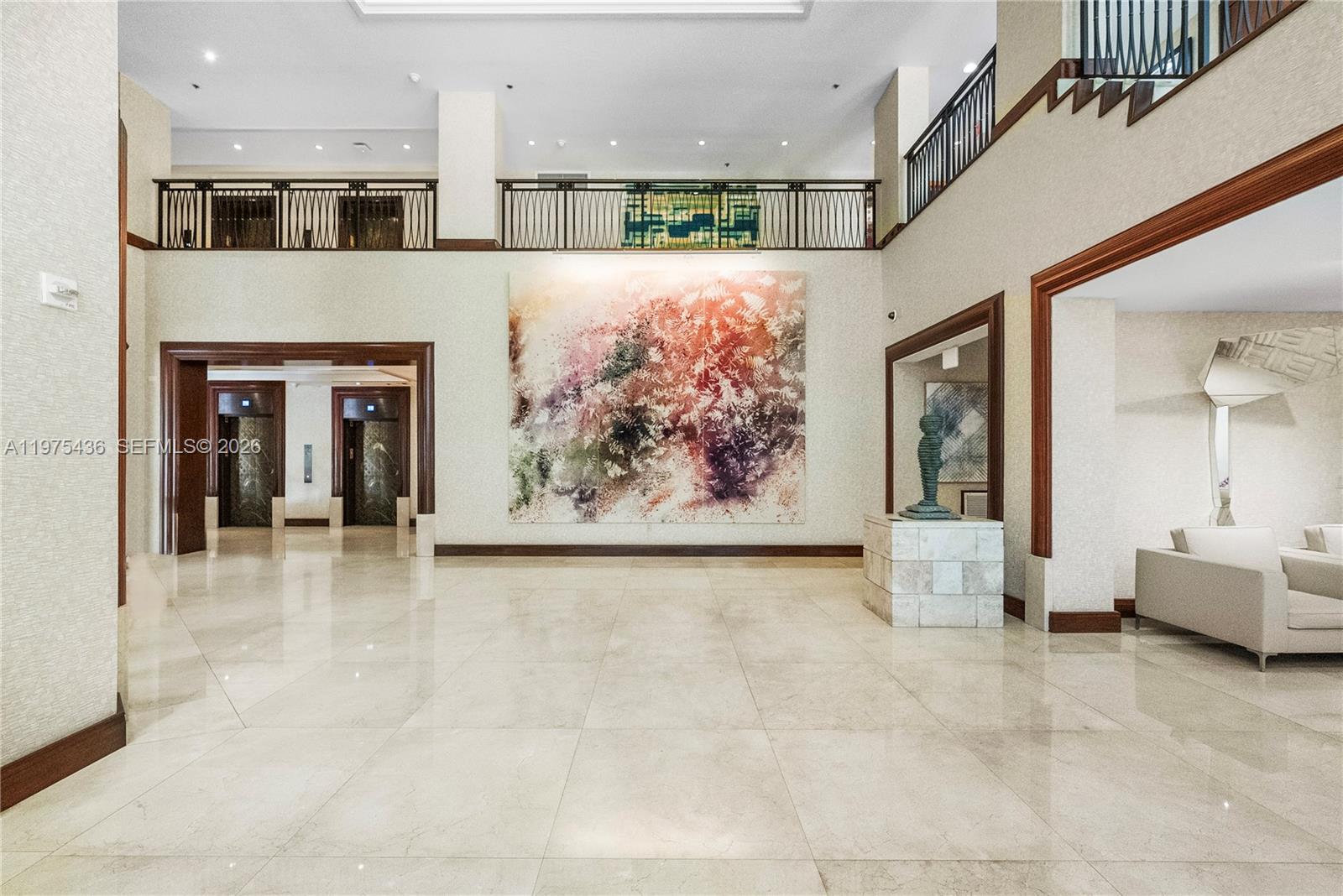 10205 Collins Ave # 605