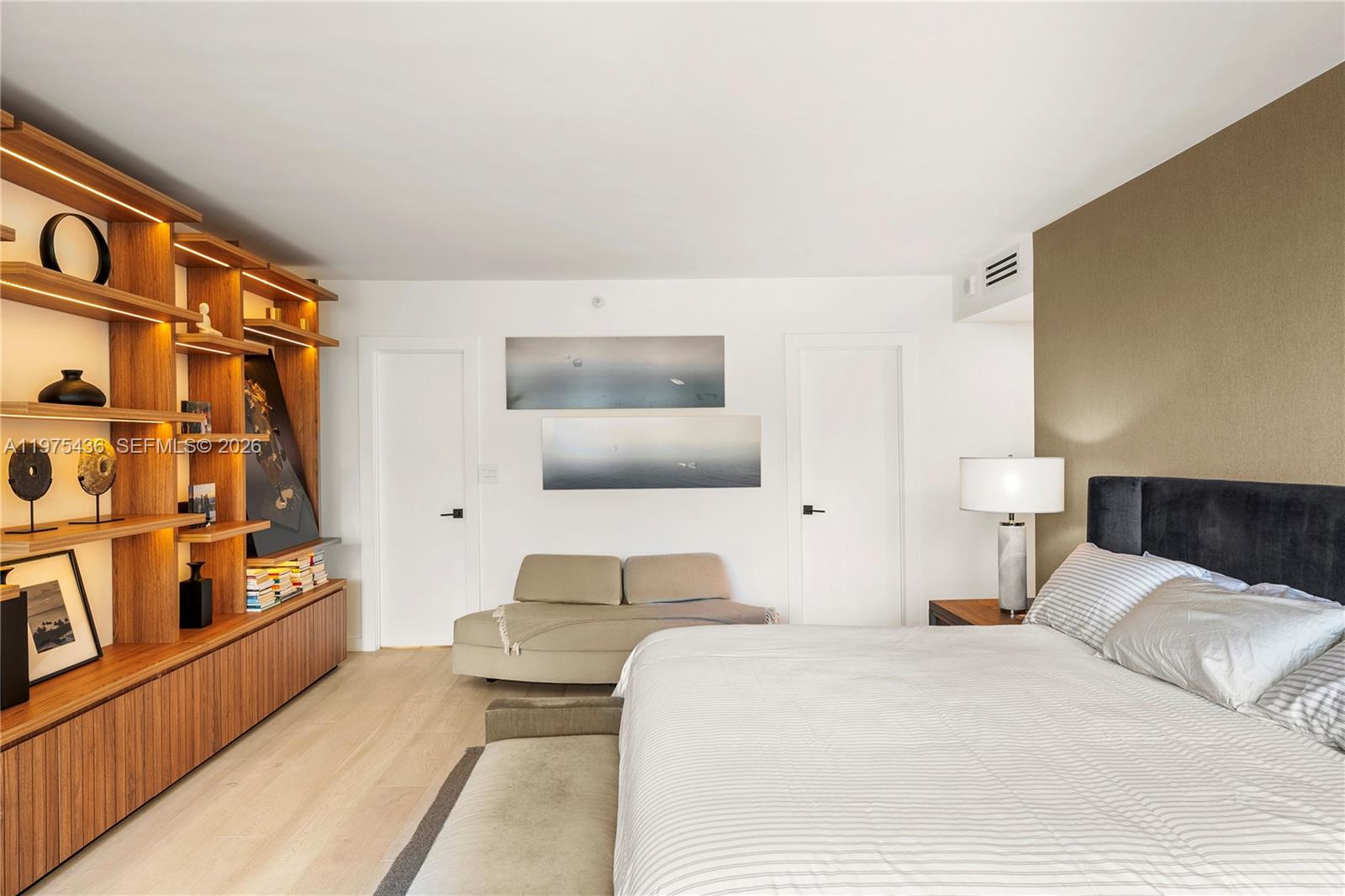 10205 Collins Ave # 605