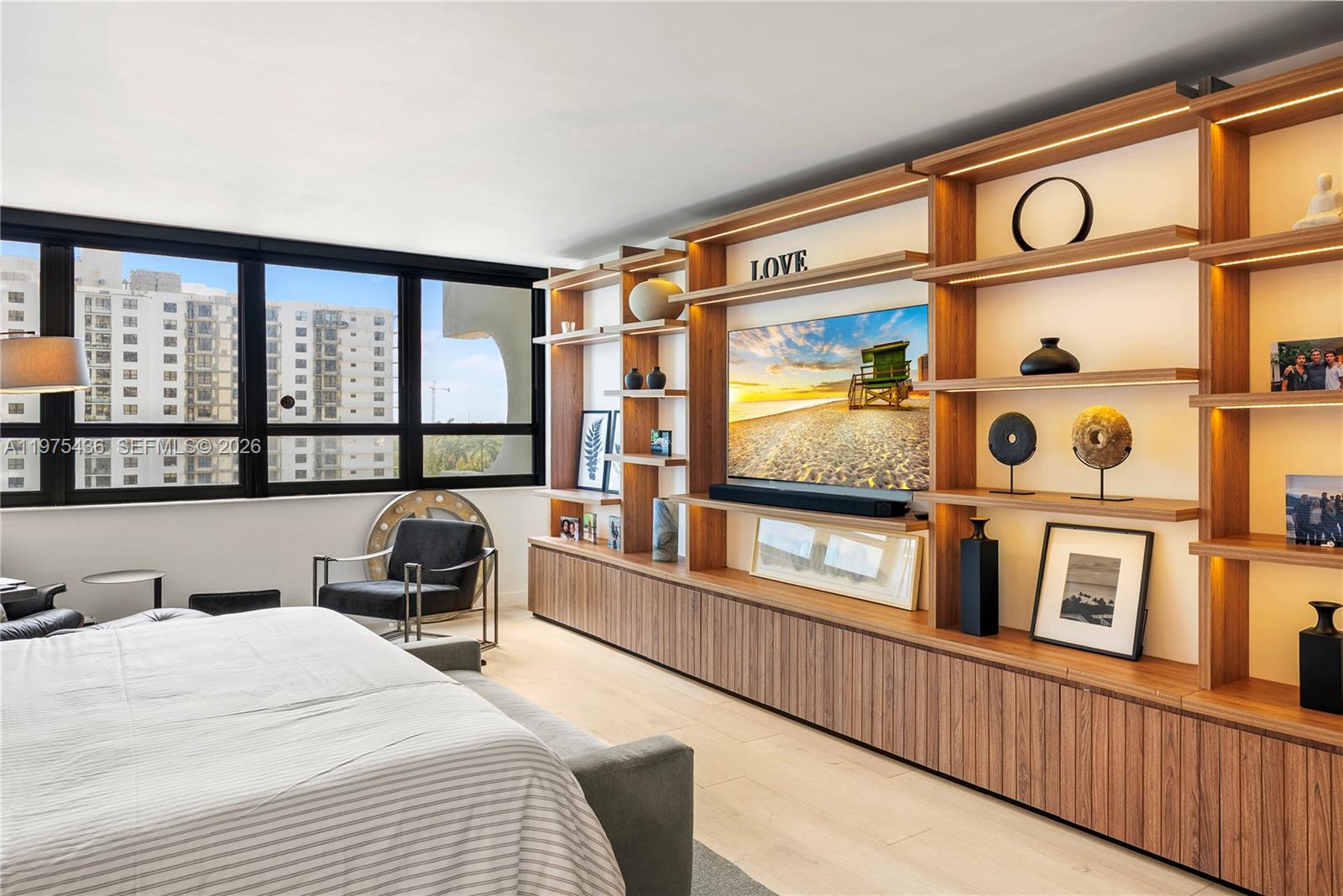 10205 Collins Ave # 605