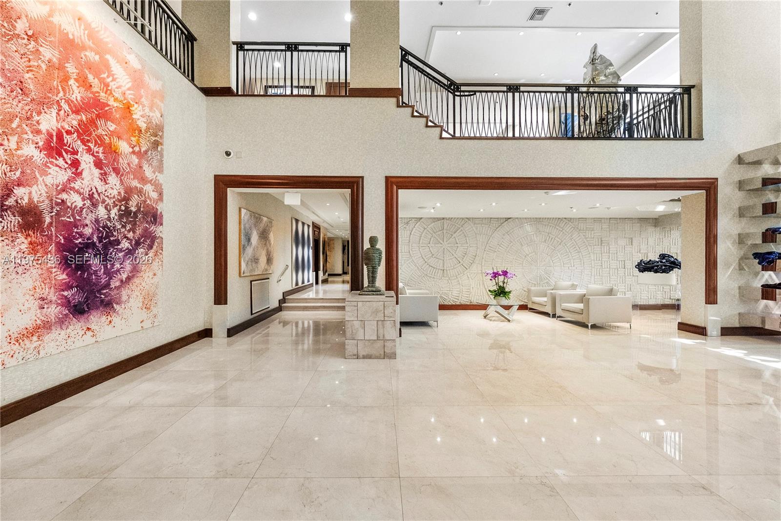 10205 Collins Ave # 605