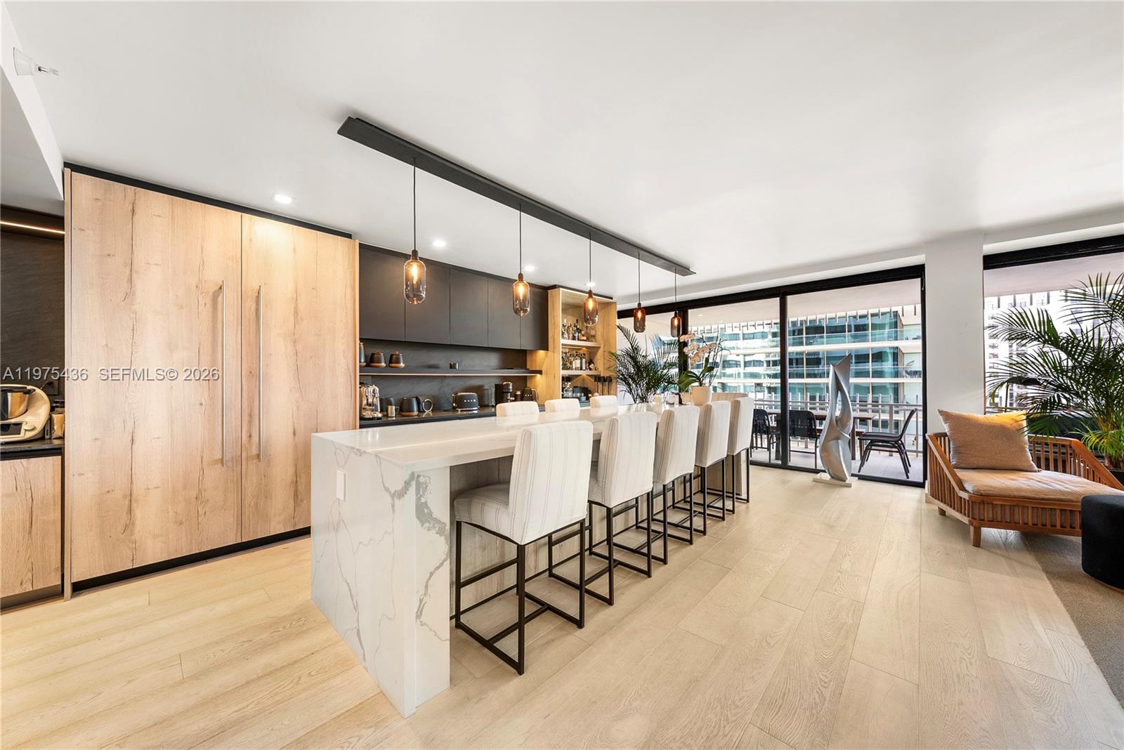 10205 Collins Ave # 605