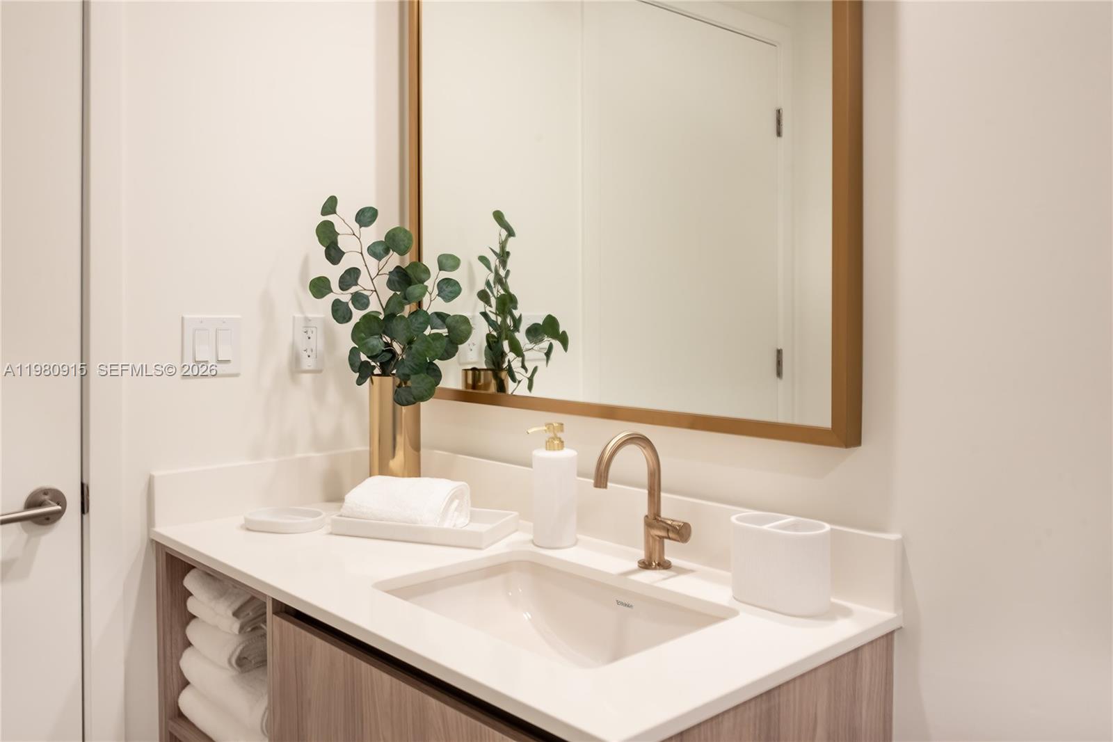 77 SE 5th Street # 3204