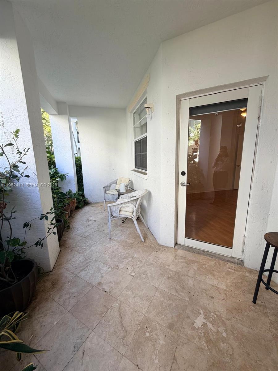 3165 NE 184th St # 6102