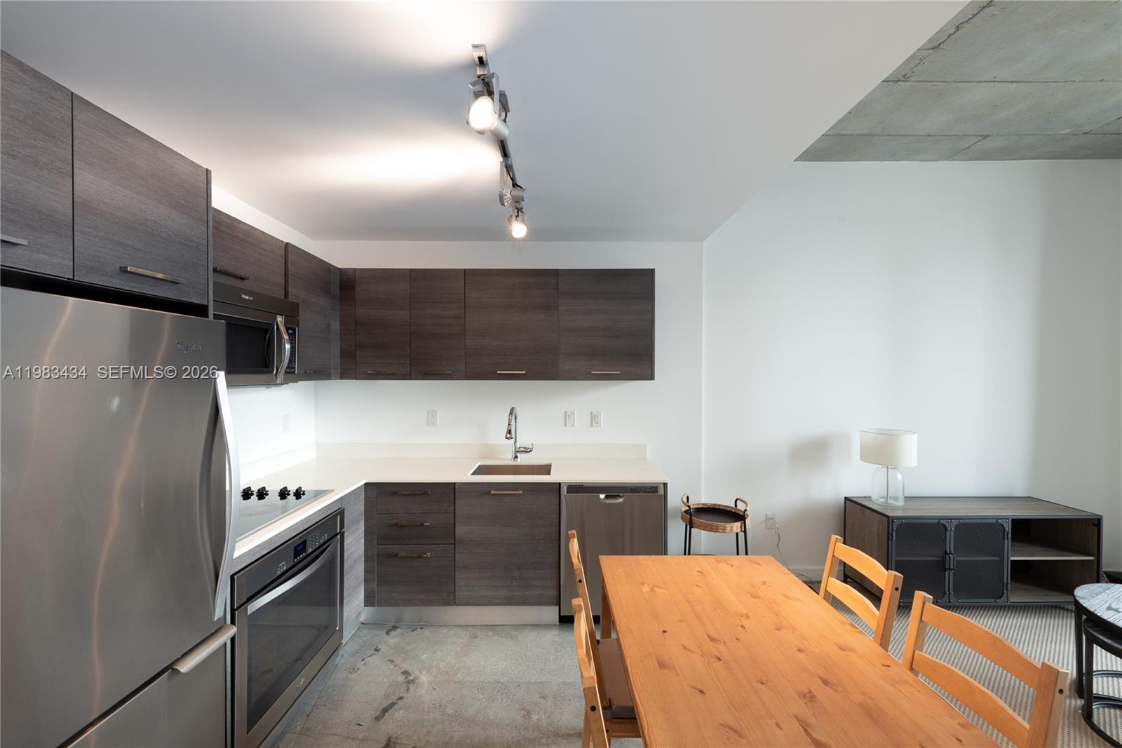 151 SE 1st St # 1709