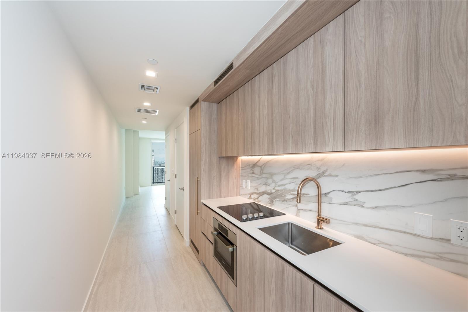 77 SE 5th Street # 4004