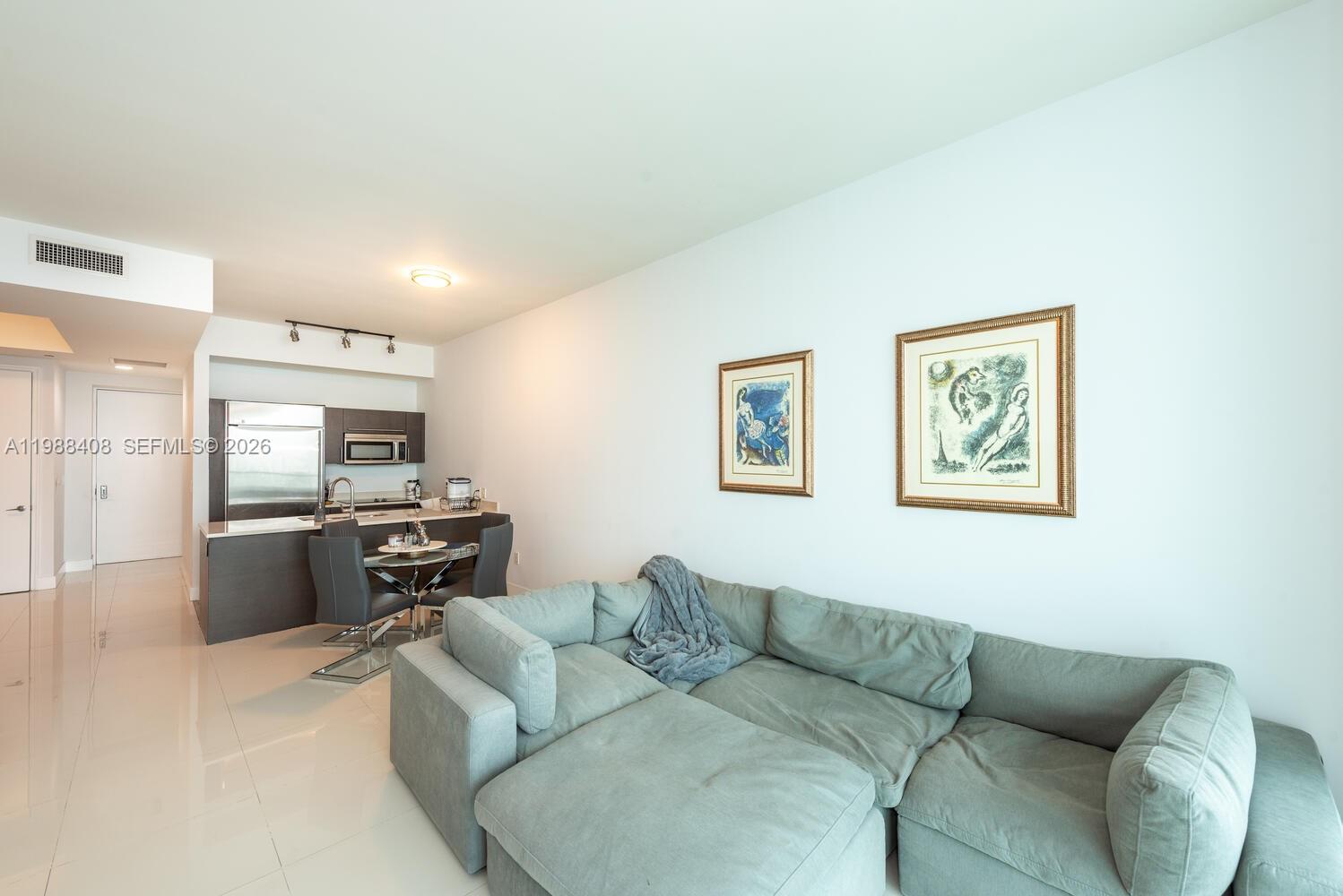 55 SE 6th St # 4200