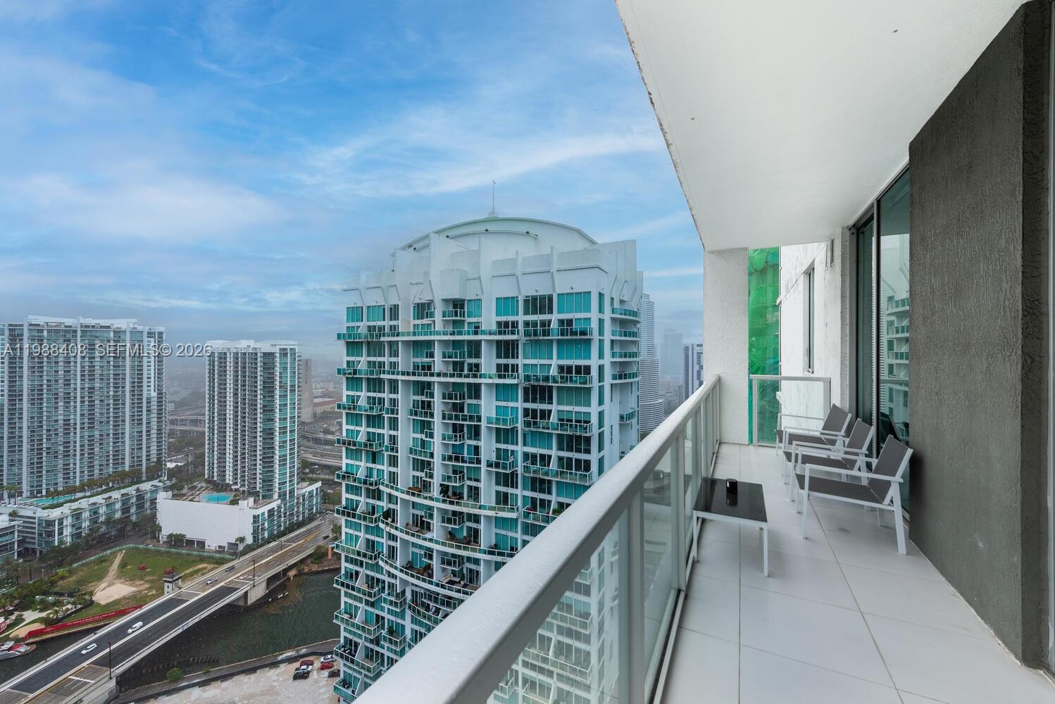 55 SE 6th St # 4200