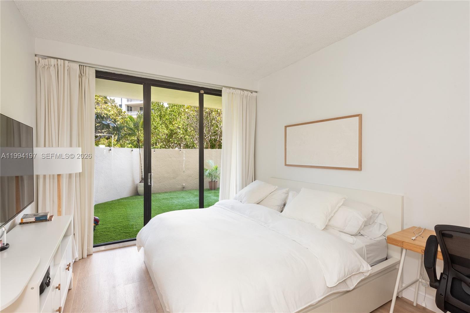 251 Crandon Blvd # 141