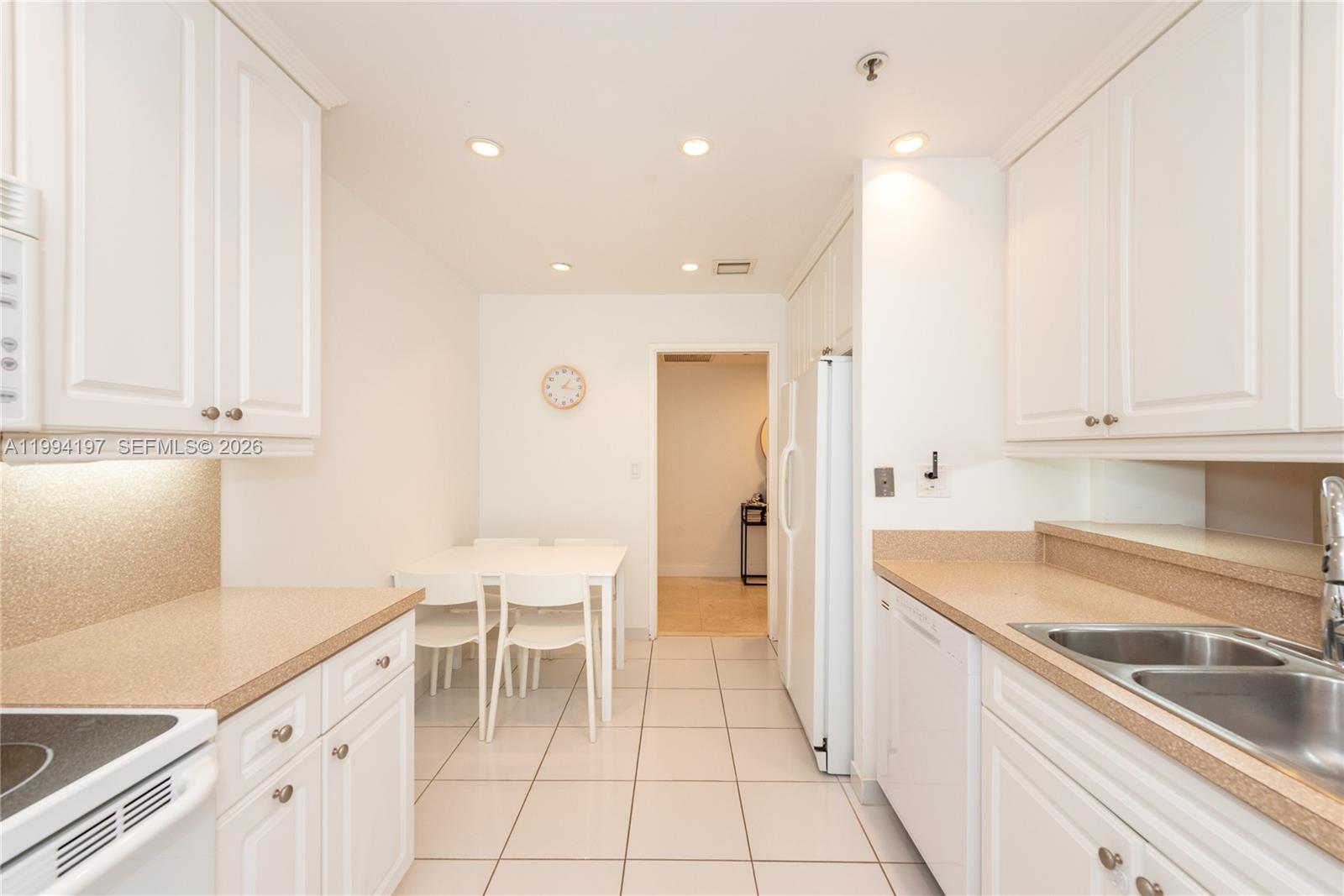 251 Crandon Blvd # 141