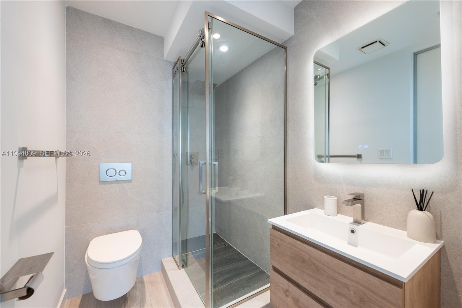 255 Galen Dr # 2I