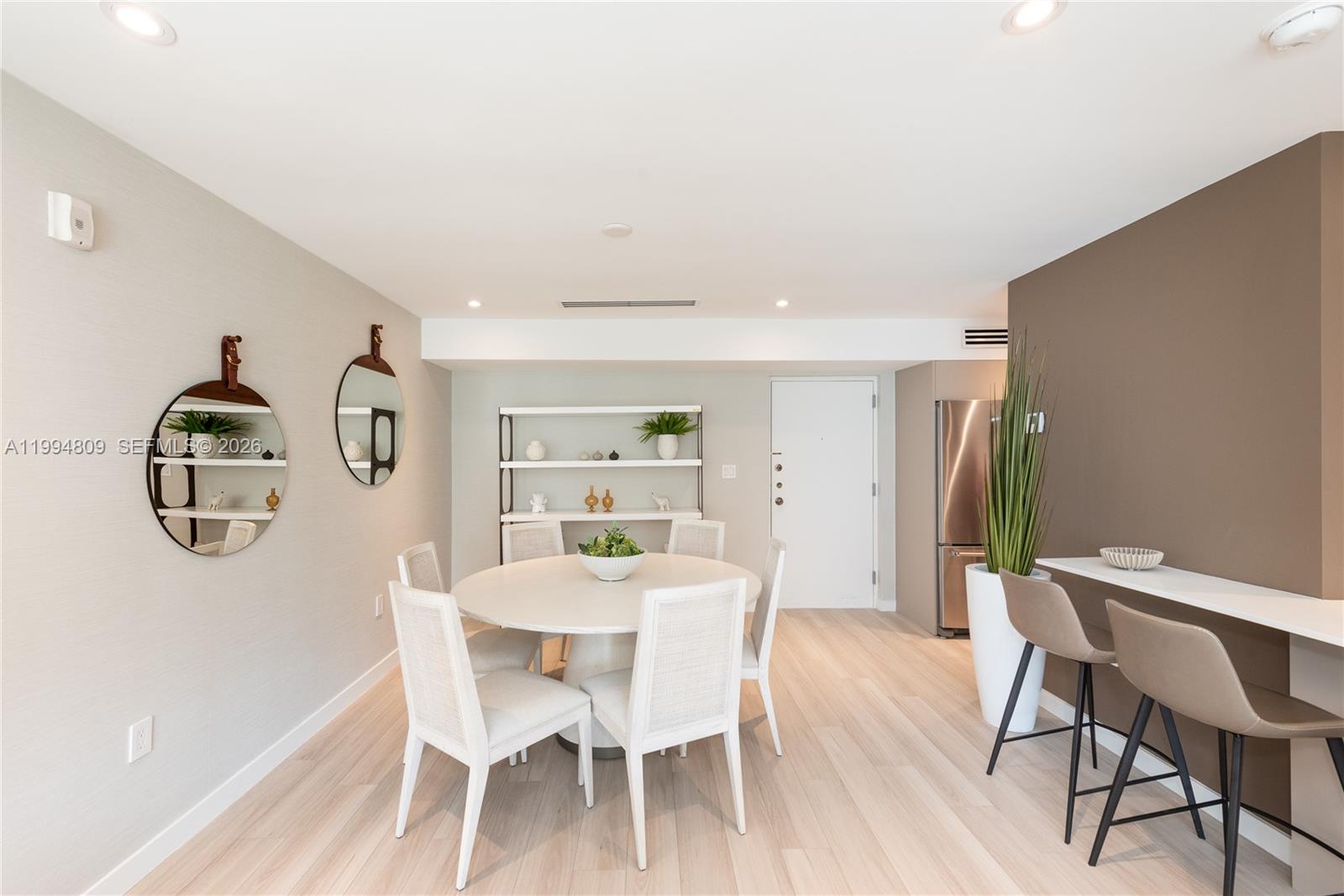 255 Galen Dr # 2I