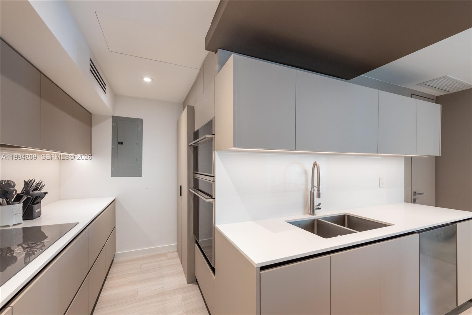 255 Galen Dr # 2I
