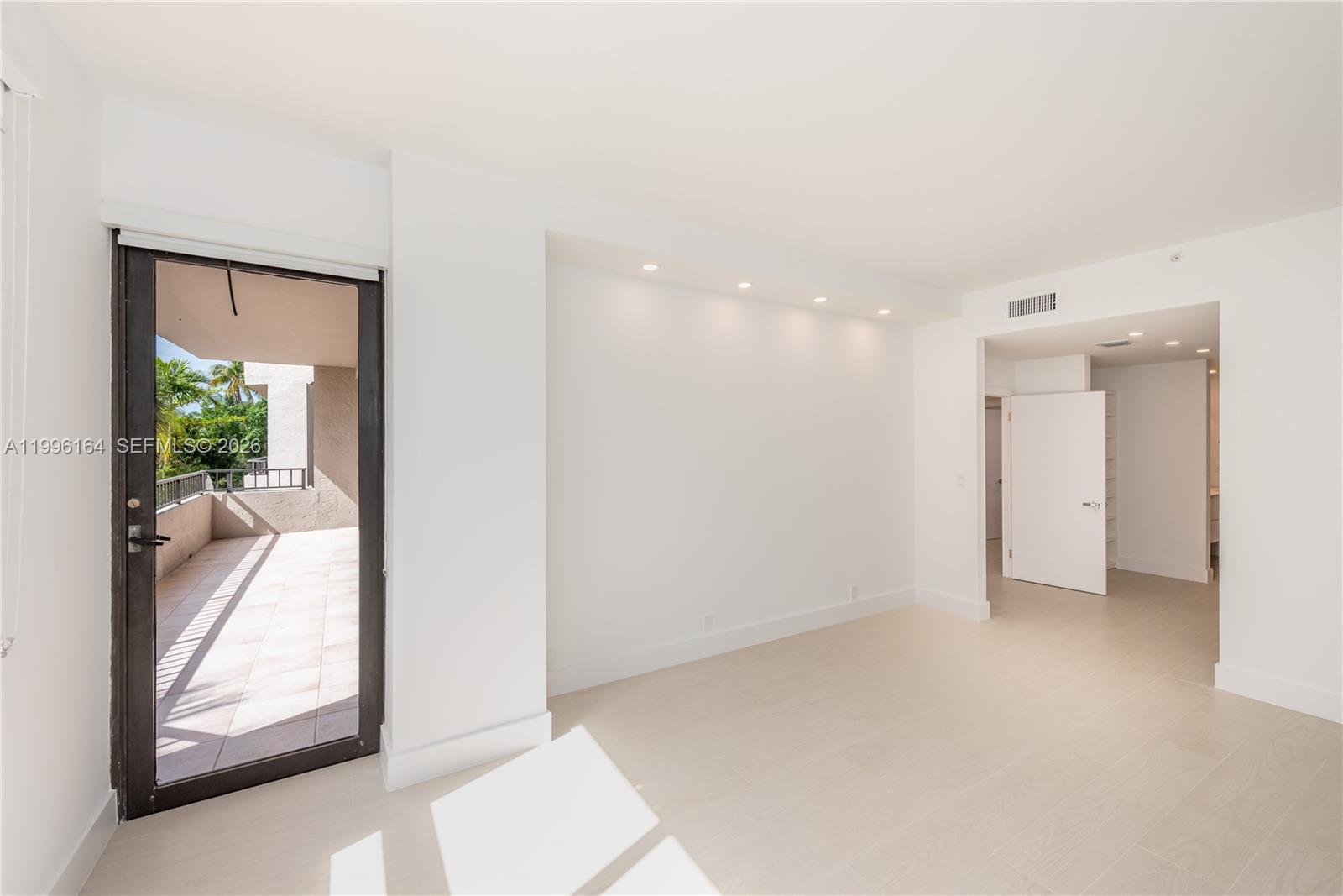 151 Crandon Blvd # 241