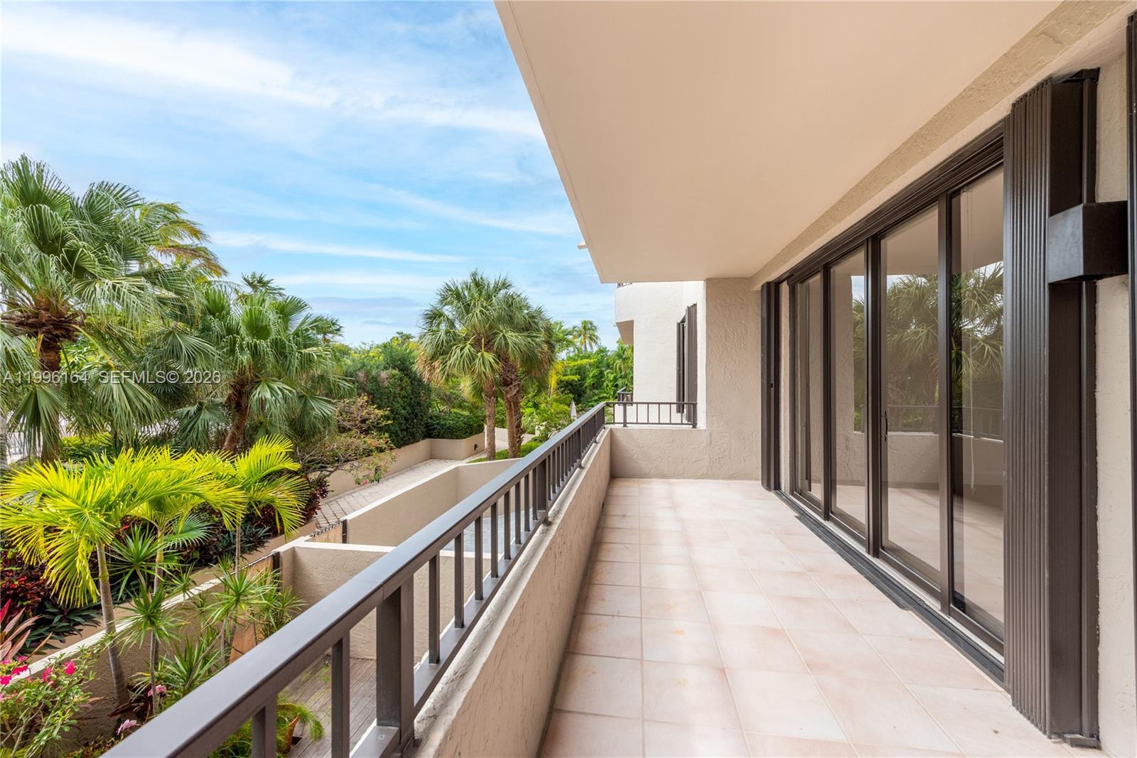 151 Crandon Blvd # 241