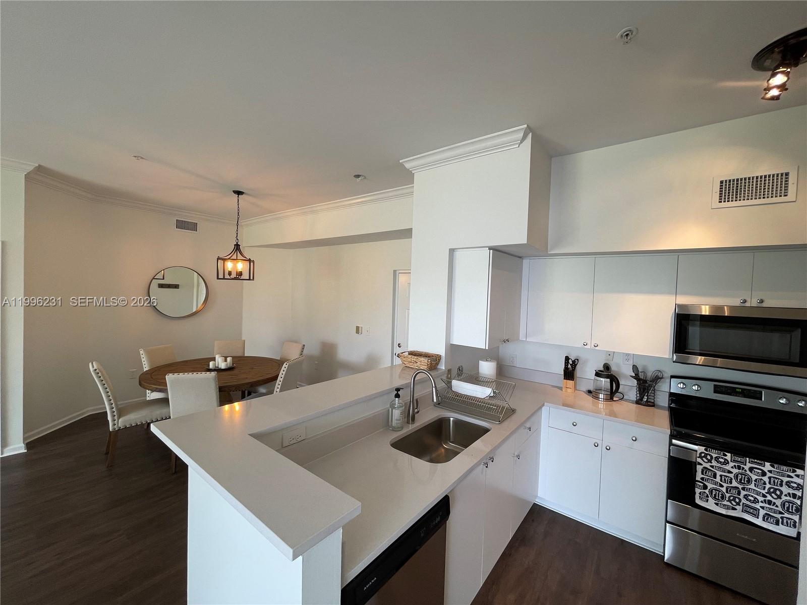 11720 Saint Andrews Pl # 302