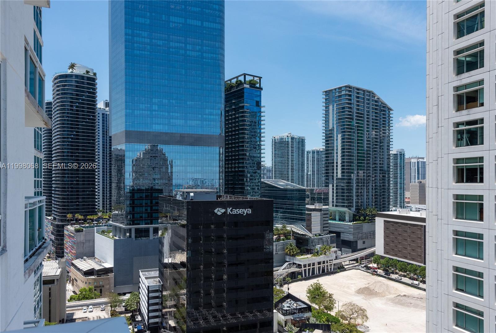 950 Brickell Bay Dr # 2304