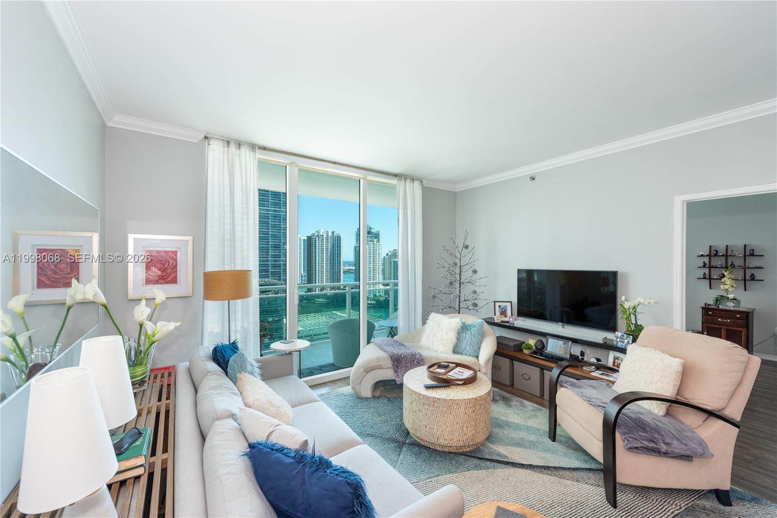950 Brickell Bay Dr # 2304