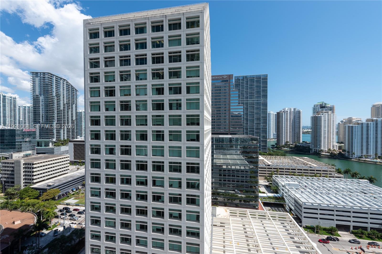 950 Brickell Bay Dr # 2304