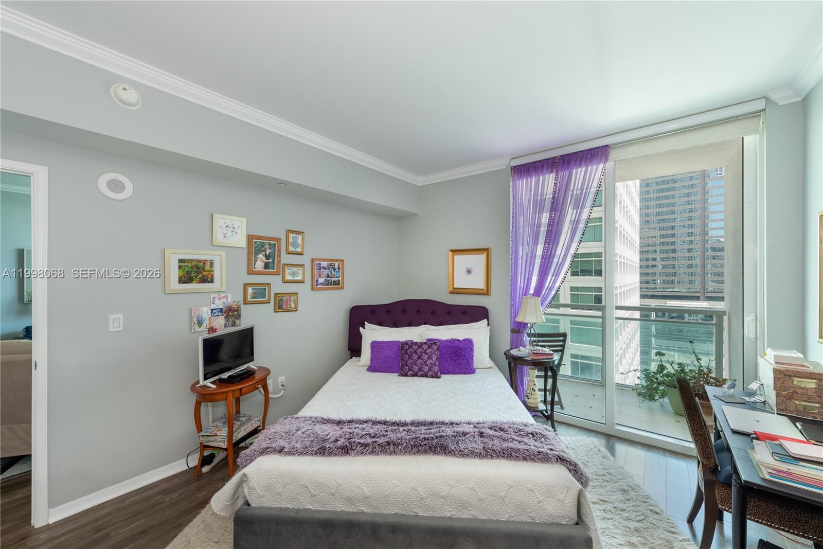 950 Brickell Bay Dr # 2304