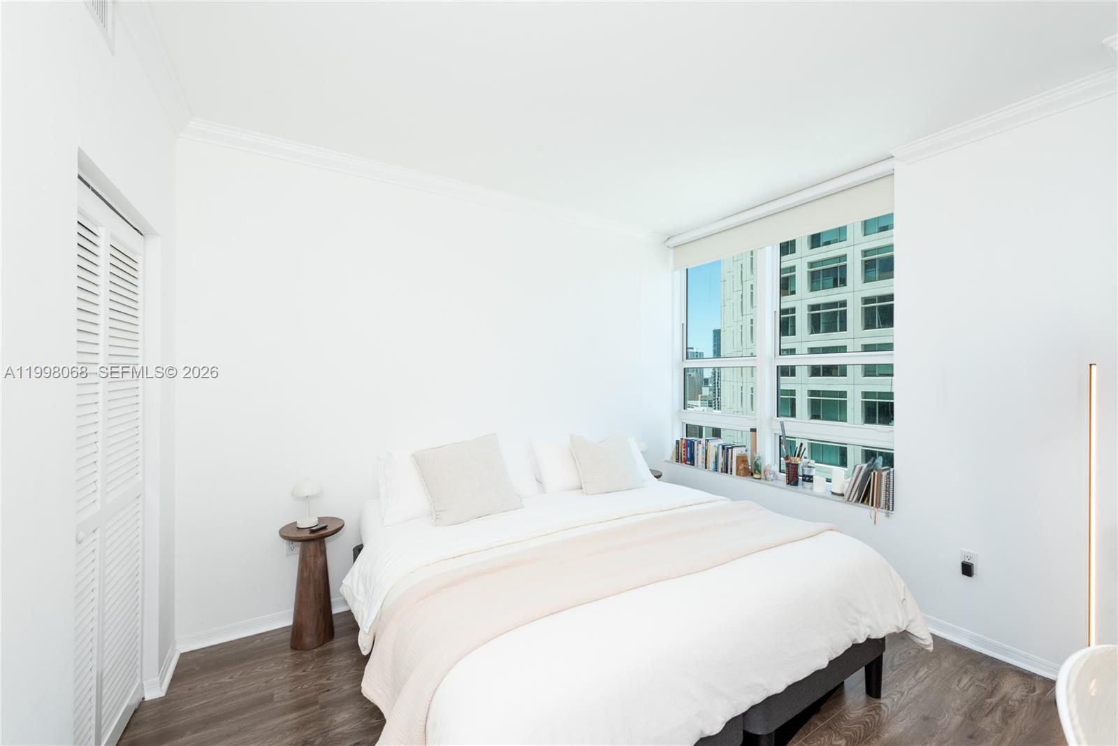 950 Brickell Bay Dr # 2304
