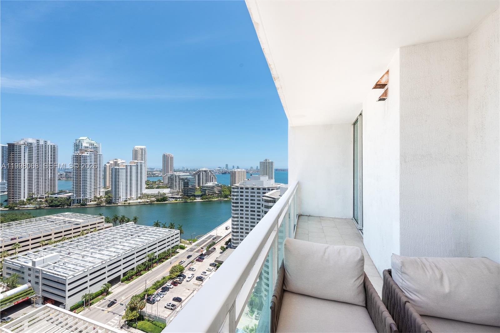 950 Brickell Bay Dr # 2304