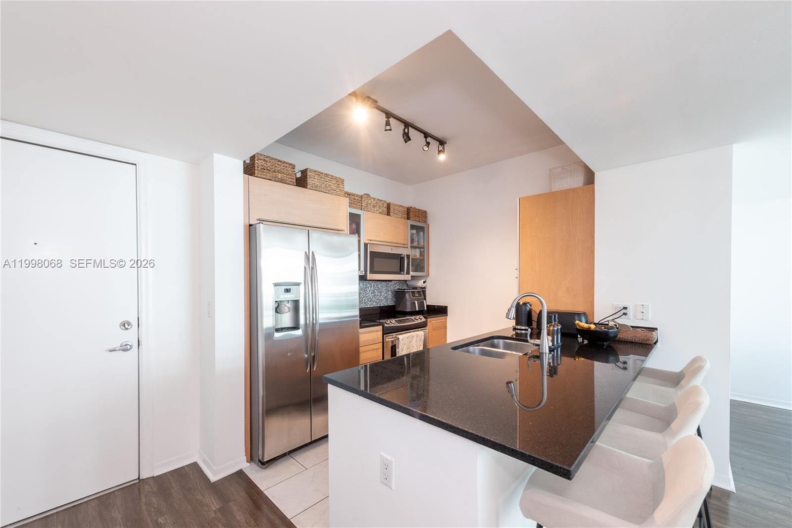 950 Brickell Bay Dr # 2304