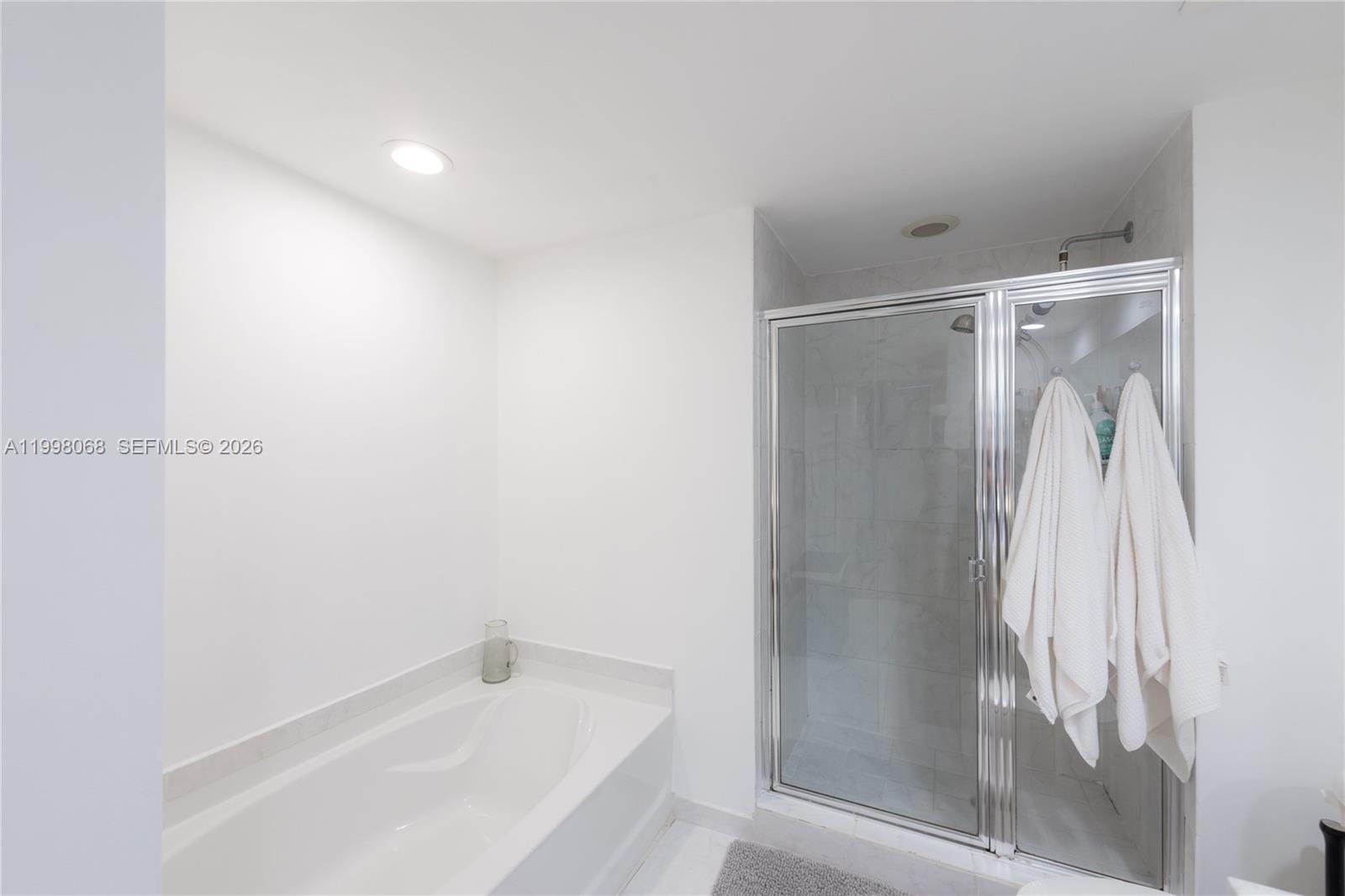 950 Brickell Bay Dr # 2304