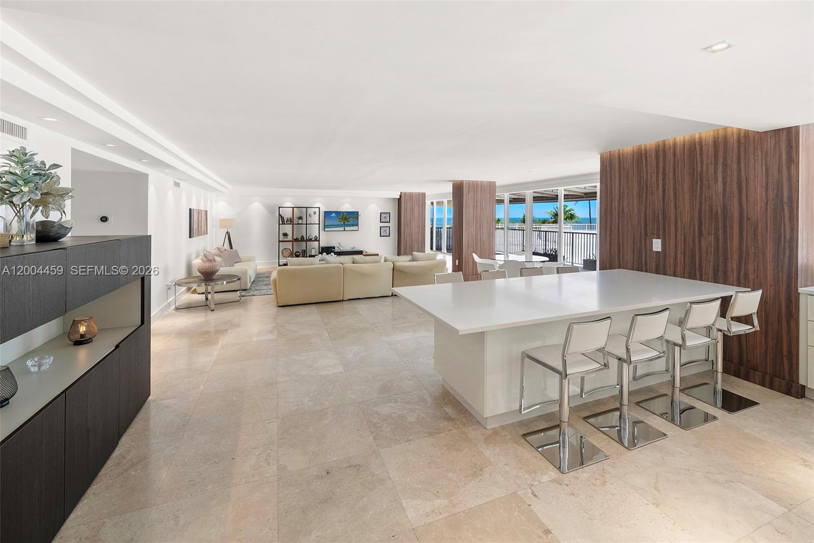 600 Grapetree Dr Unit: 3BS