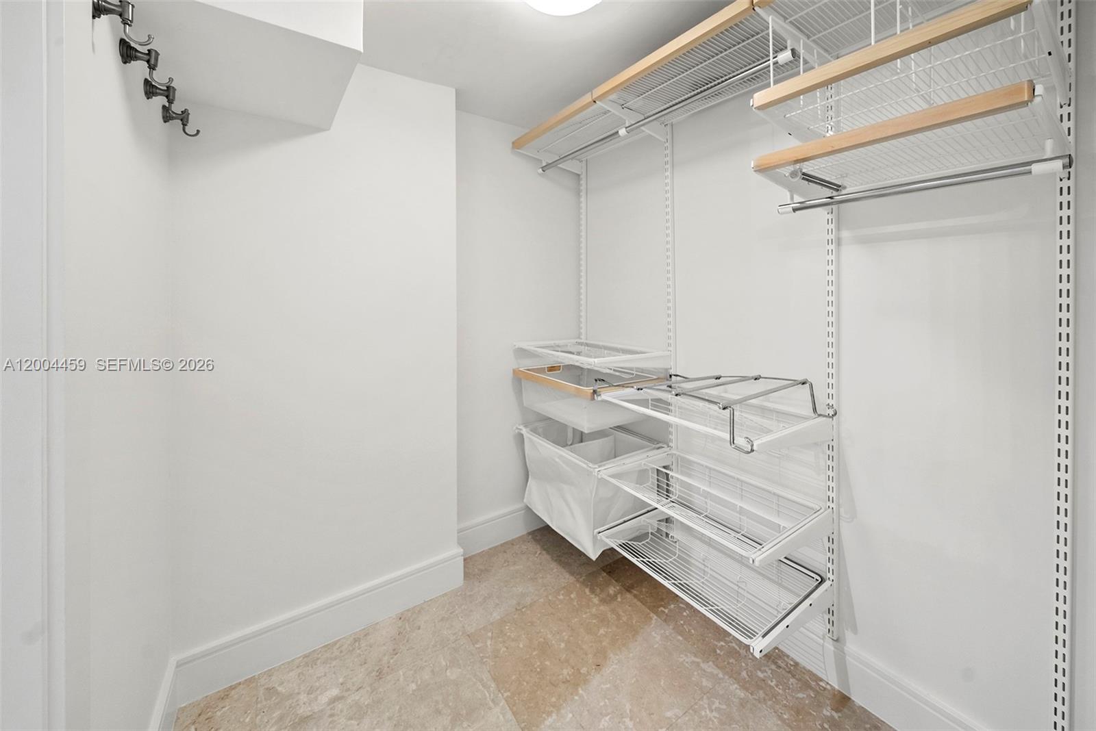 600 Grapetree Dr Unit: 3BS