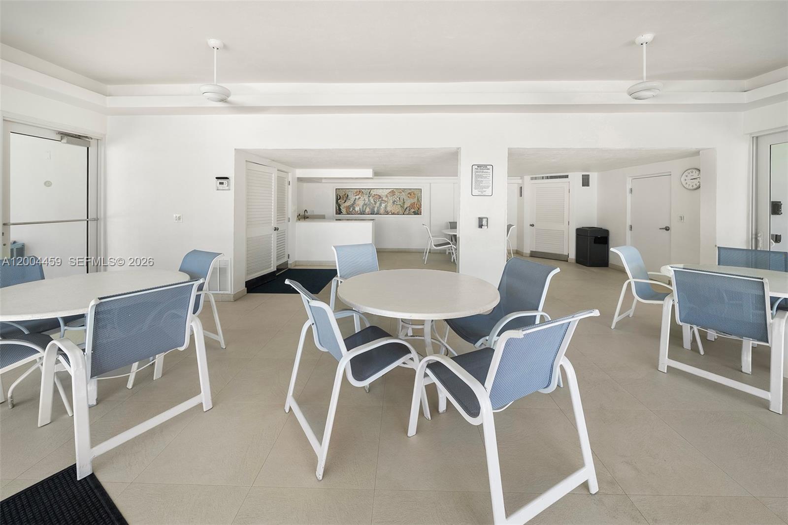 600 Grapetree Dr Unit: 3BS