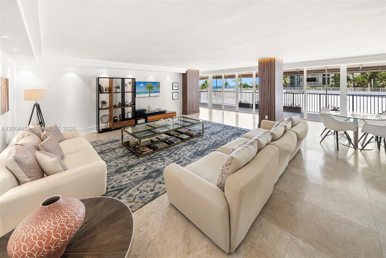 600 Grapetree Dr Unit: 3BS